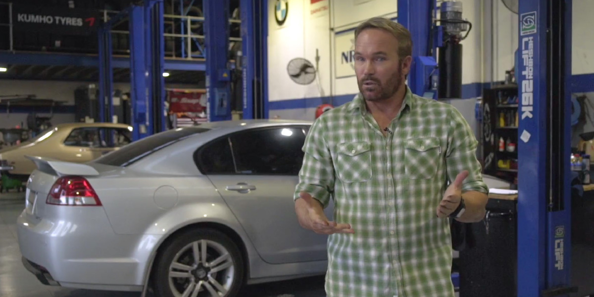 翅膀常见问题：顾客抱怨他的垫子烟雾偶尔冒出强烈的气味